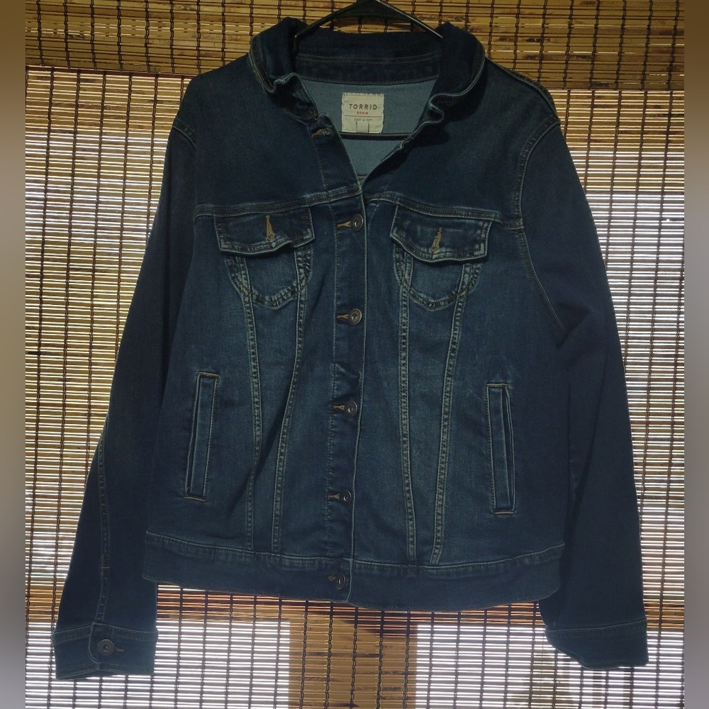 Torrid denim jacket size 2
